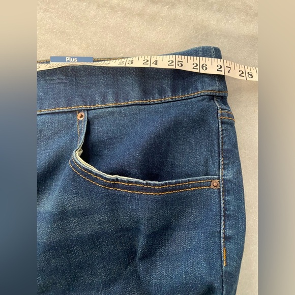 NWT Terra & Sky Size 4X Elastic Waist Split Hem Dark Wash Denim Jean Shorts - Picture 8 of 11